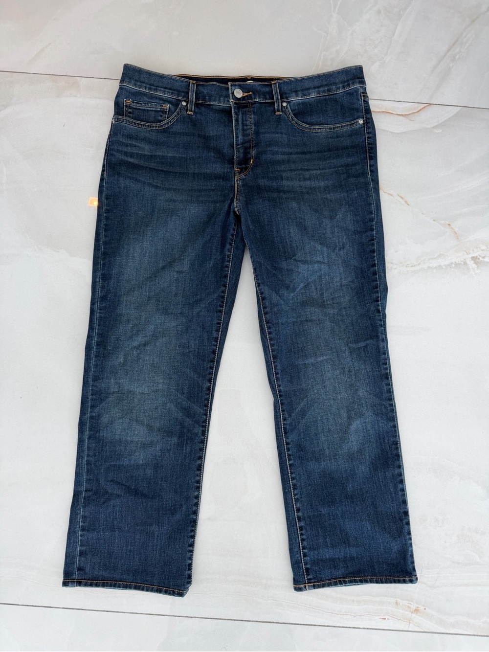 Levi's 314 Shaping Straight Leg Jeans W32 L32 Blue Denim